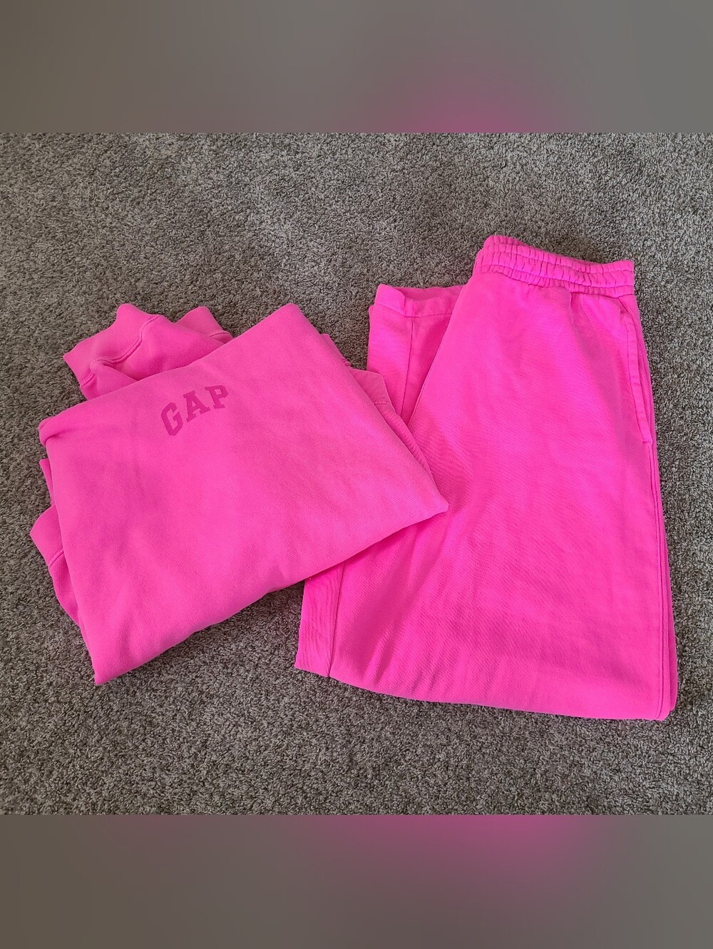 Gap Standout Pink VintageSoft Logo Crop Hoodie And Barrel Pant Sweatshirt Set L
